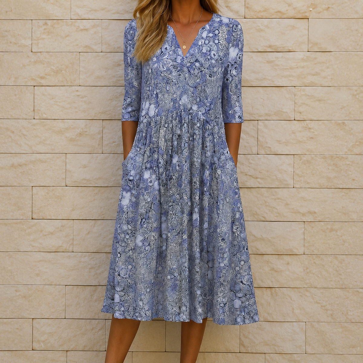 Elegant Dress with V-Neck Harlow™